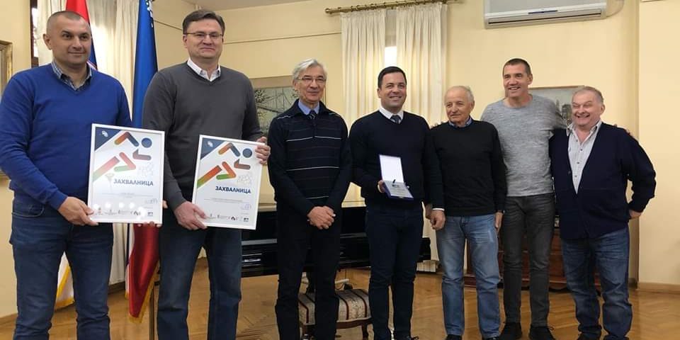 IMG-147c50a9b433df7f1347041f92310aae-V