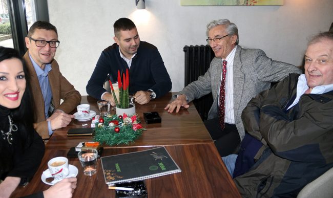 cacak (2)