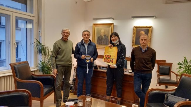 IMG-ba898808346d6f3915c3265de5764e54-V