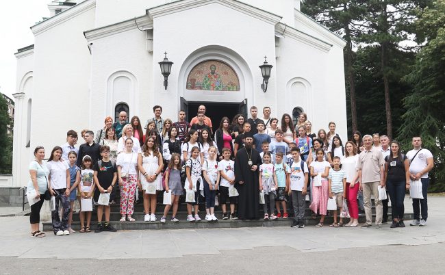 deca-ucesnici-krosa-RTS-u-dijaspori-(1)